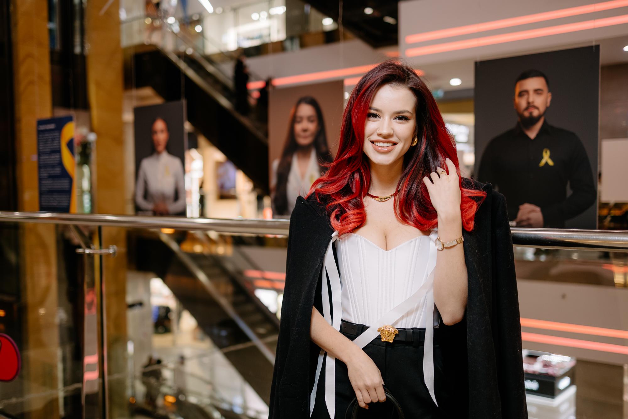 Різатдінова відкрила у Києві фотовиставку про Крим: чому це важливо